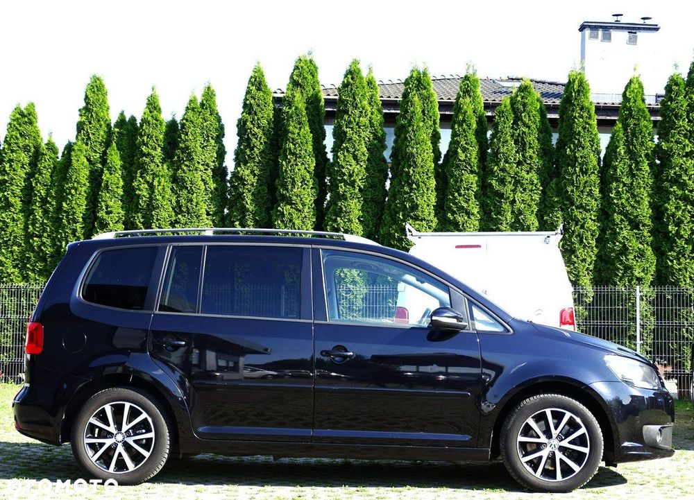 Volkswagen Touran - 9