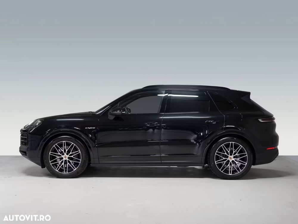 Porsche Cayenne Coupe E-Hybrid - 2