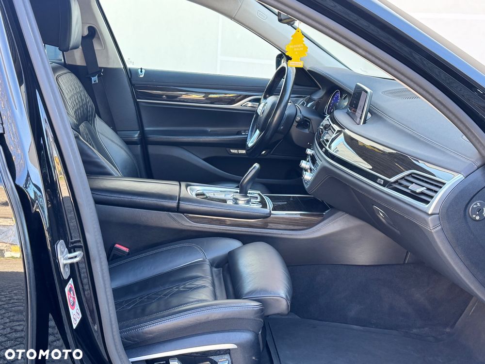 BMW Seria 7 730d xDrive - 22
