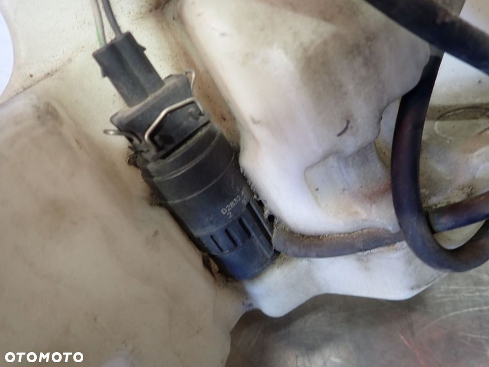 ZBIORNICZEK SPRYSKIWACZY FIAT DUCATO III - 2