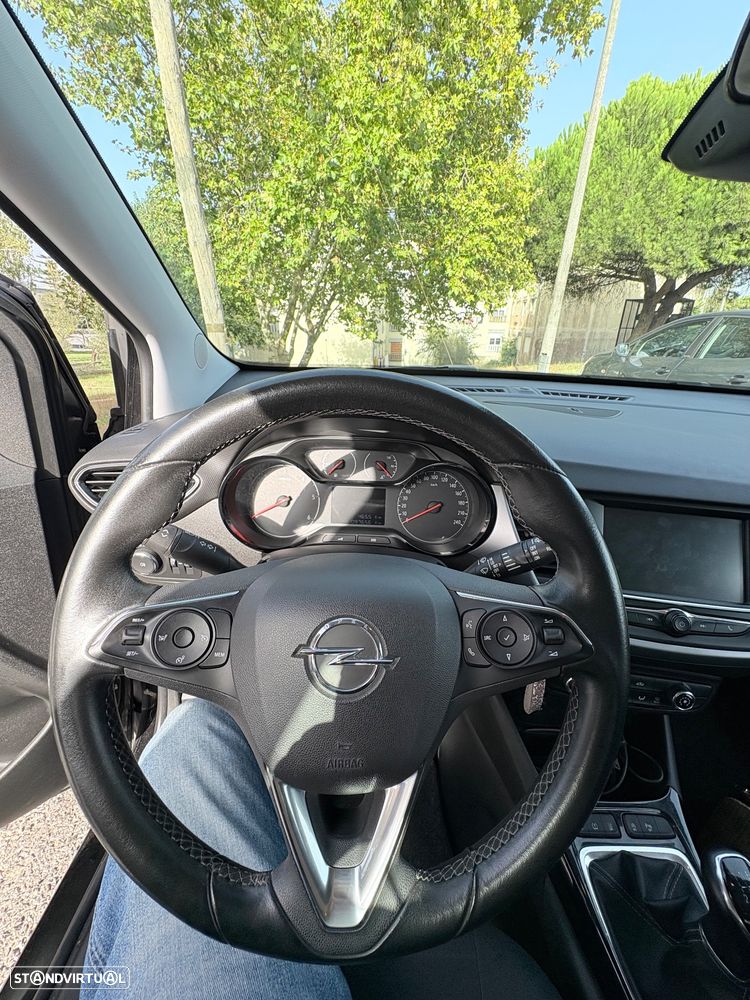 Opel Crossland X - 10