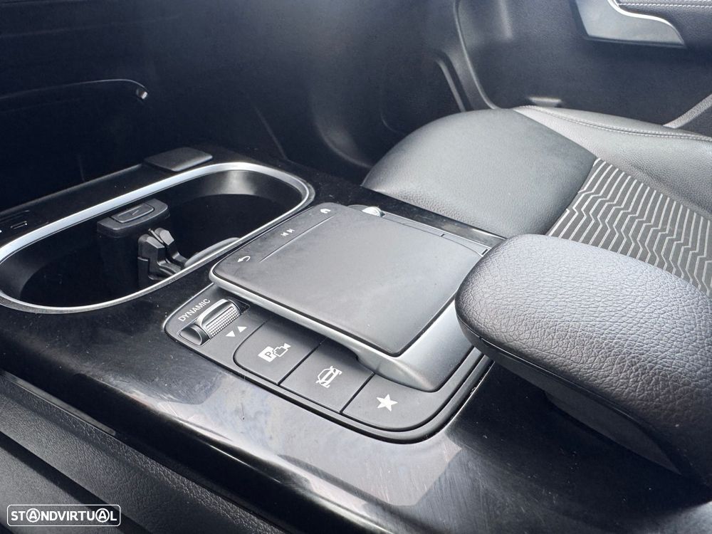 Mercedes-Benz A 250 e - 15