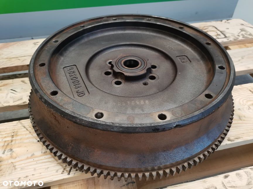 Koło zamachowe R520914 Claas Axion - 9