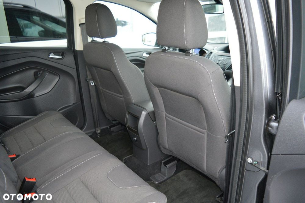 Ford Kuga - 29