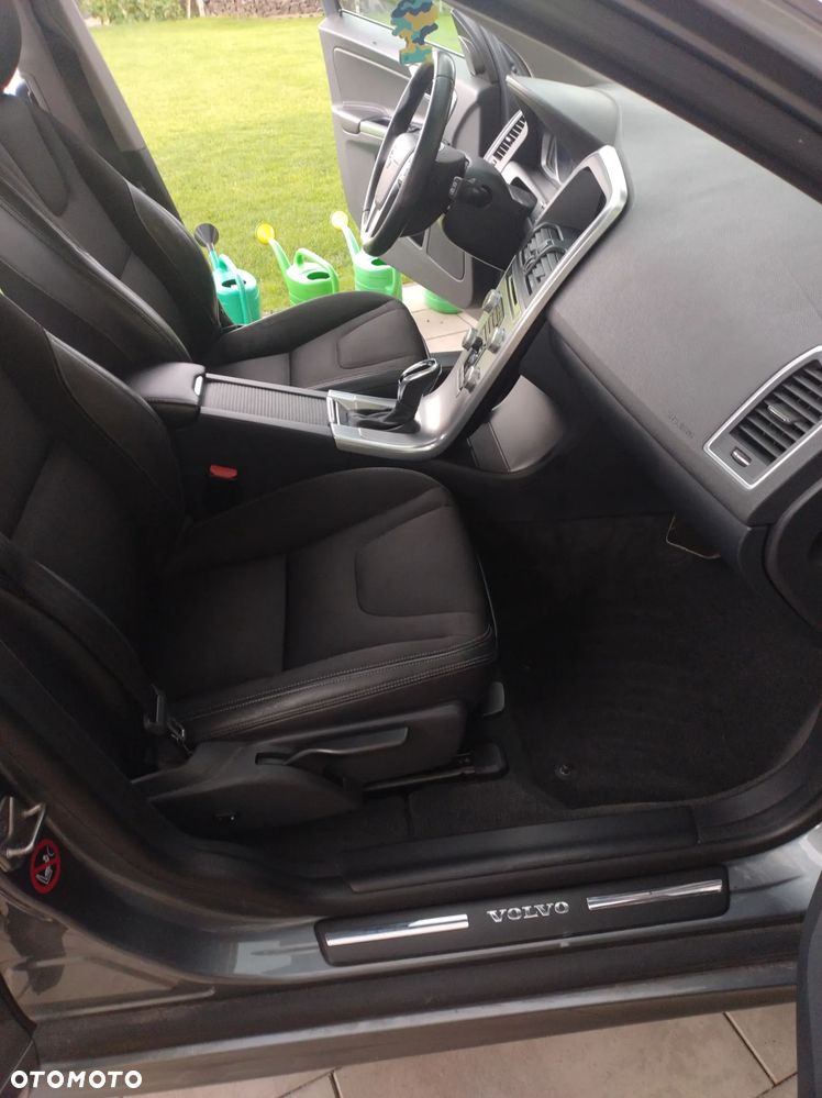 Volvo XC 60 D3 Drive-E Kinetic - 29