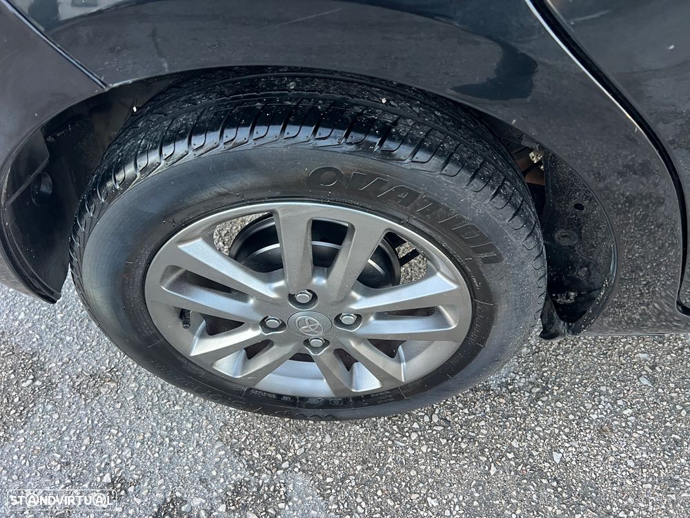 Toyota Yaris 1.4 D-4D Sport +P.Tec. +P.Plus+P.Luxury - 24