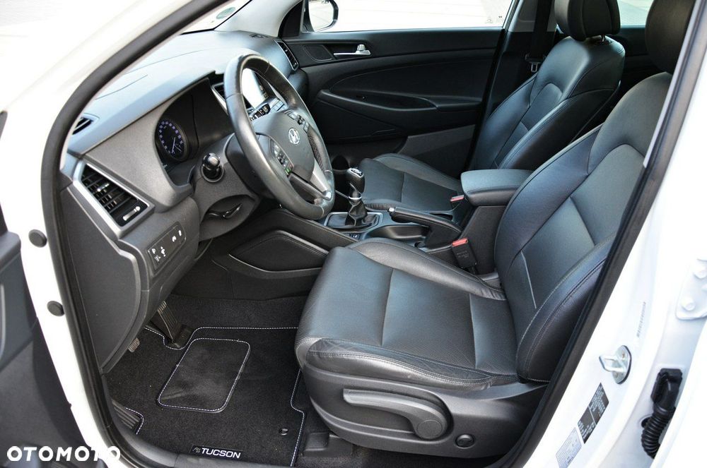 Hyundai Tucson 2.0 CRDI 4WD Premium - 7