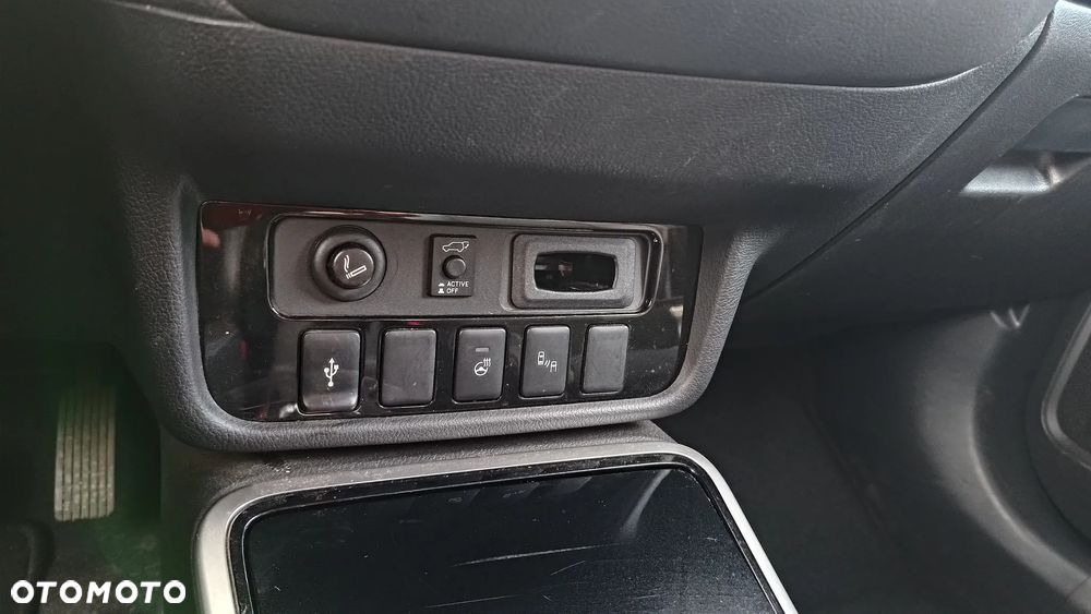 Mitsubishi Outlander 2.0 4WD CVT Active+ - 27