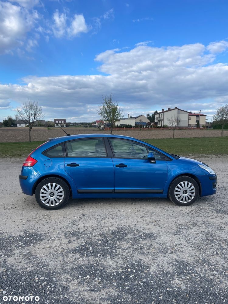 Citroën C4 1.4 16V 90 Jahre - 2