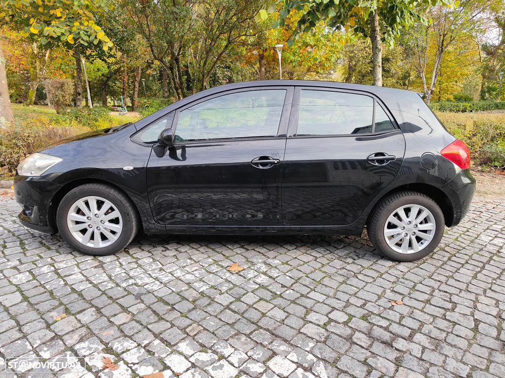 Toyota Auris 1.4 D-4D AC - 4