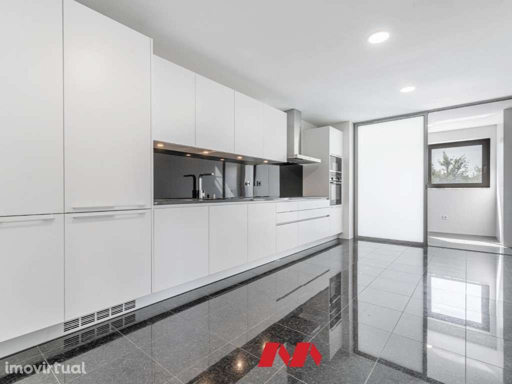 Edifício Portas do Sol - T4 - Grande imagem: 4/23