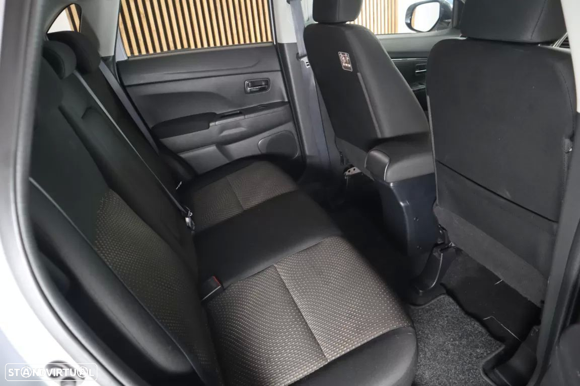 Mitsubishi ASX 1.8 DI-D Intense - 13