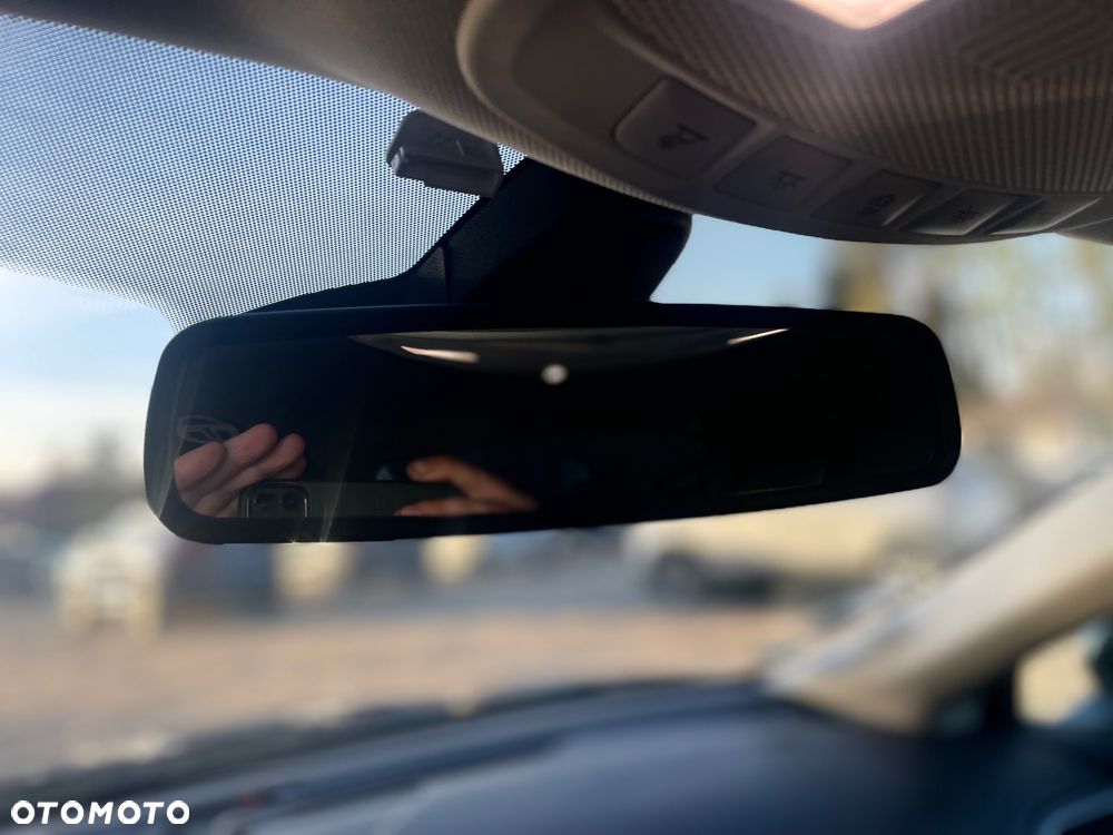 Ford Mondeo 2.0 TDCi Allrad Titanium - 23