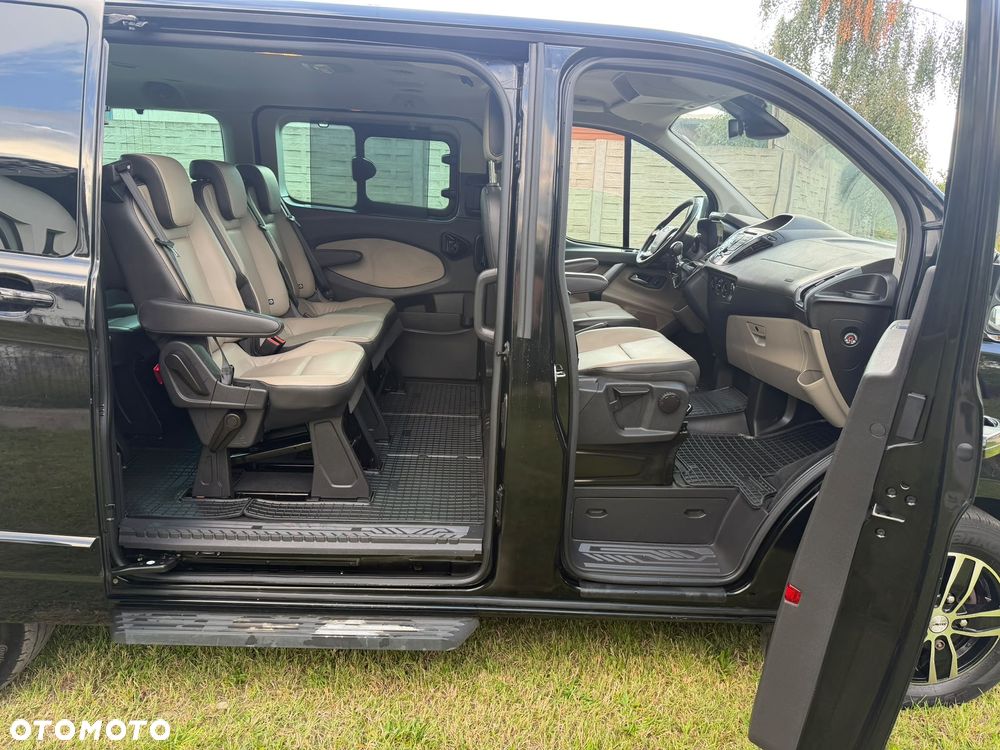 Ford Tourneo Custom - 6