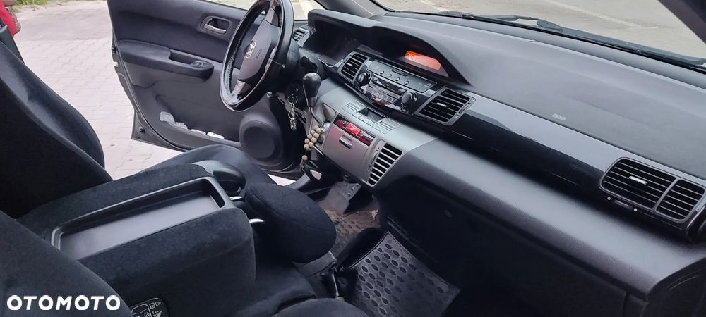 Honda FR-V 1.7 Comfort - 13