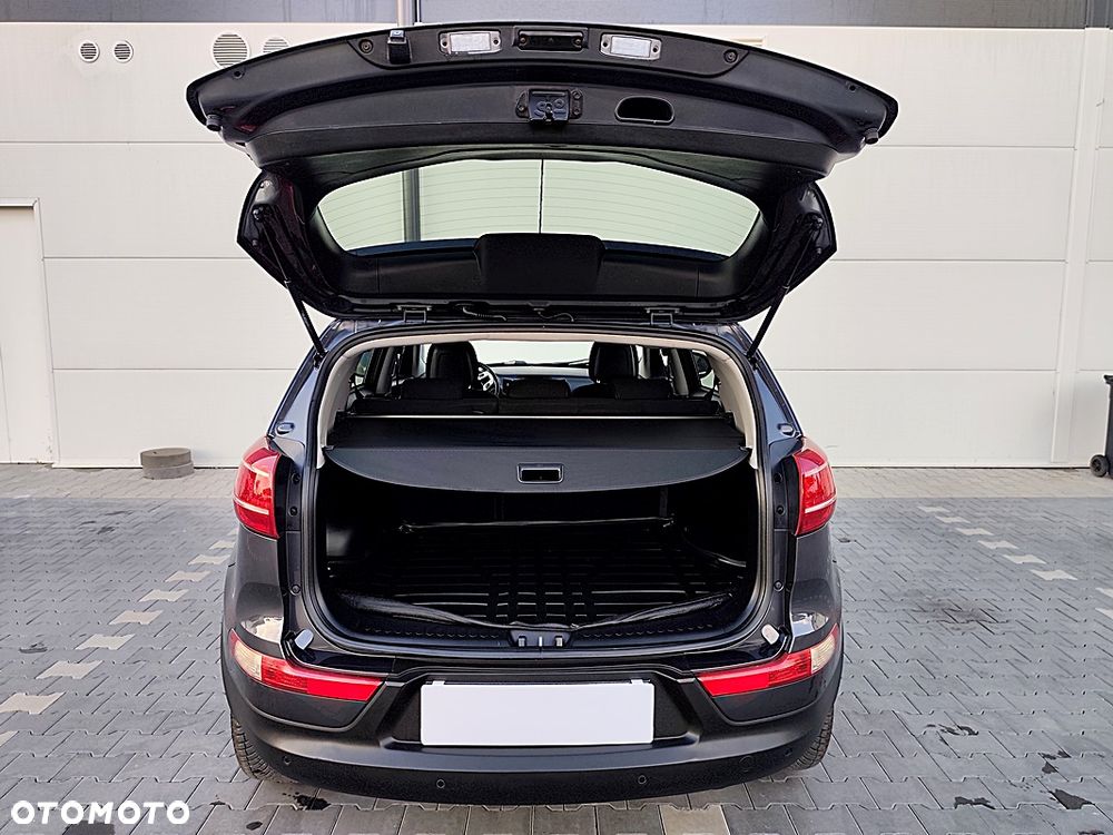 Kia Sportage 2.0 CRDI 4WD Dream-Team Edition - 26