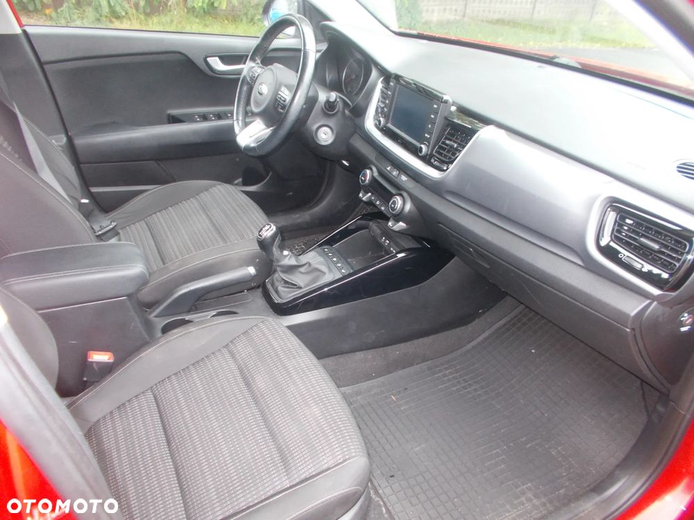 Kia Stonic 1.4 L - 9
