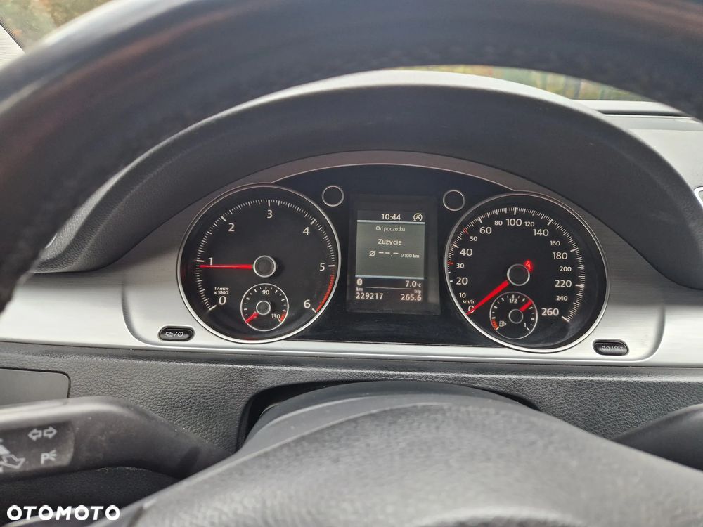 Volkswagen Passat 2.0 TDI 4Mot Highline DSG - 1