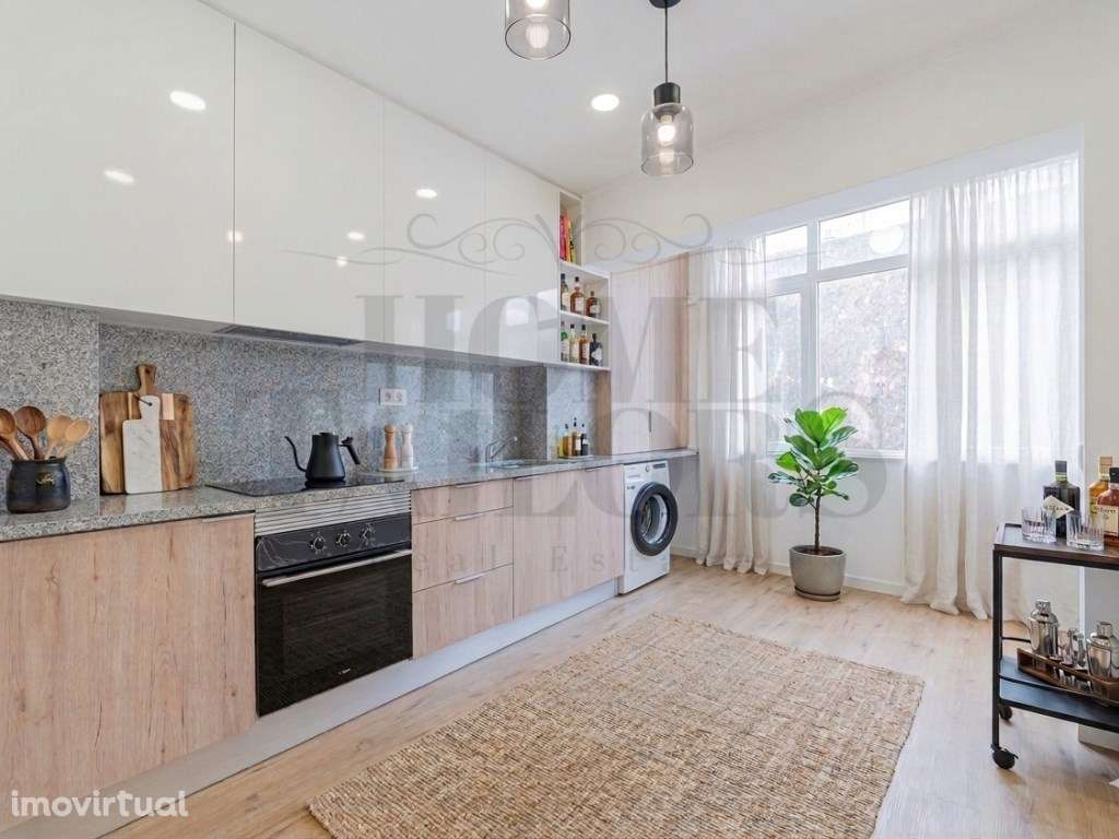 T2 Totalmente Remodelado - Rua Comandante António Feio, Almada - Grande imagem: 2/23