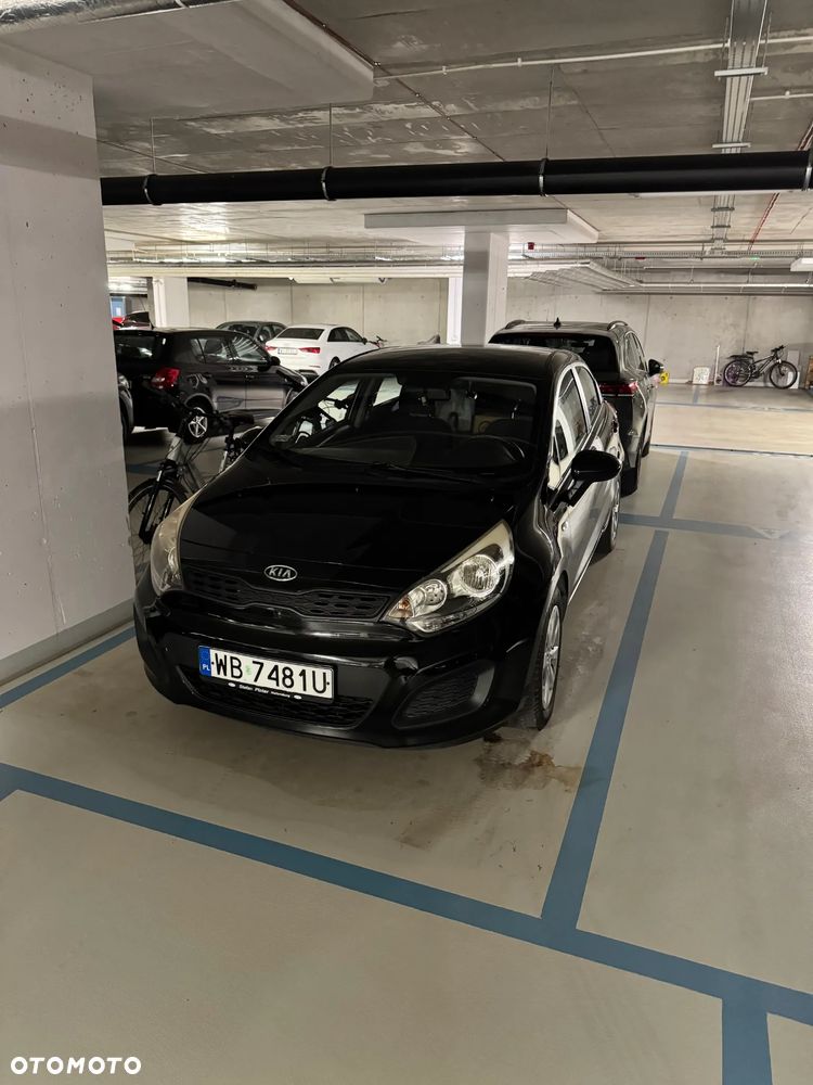 Kia Rio - 15