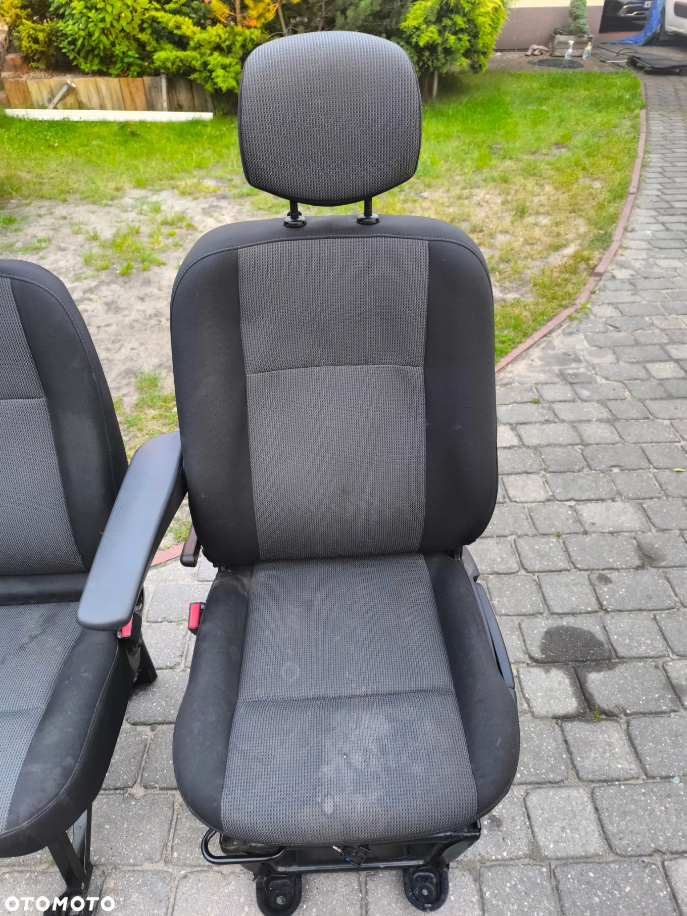 Komplet foteli renault Master 3 2021 rok po przebiegu 100 tys km - 3