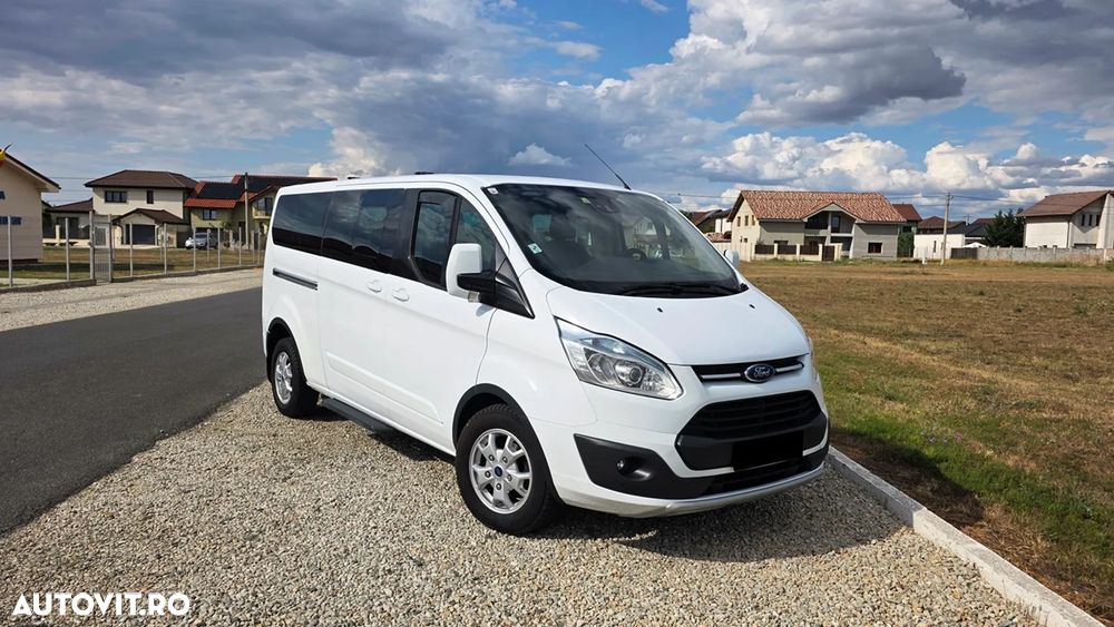 Ford Tourneo Custom - 2
