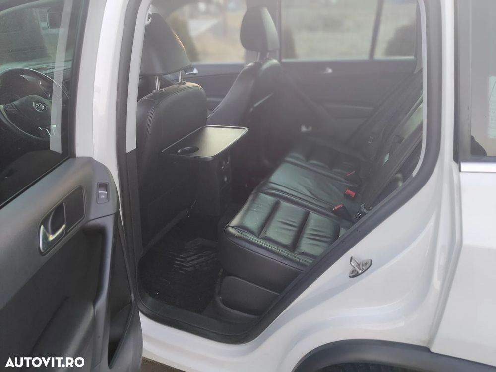 Volkswagen Tiguan - 9