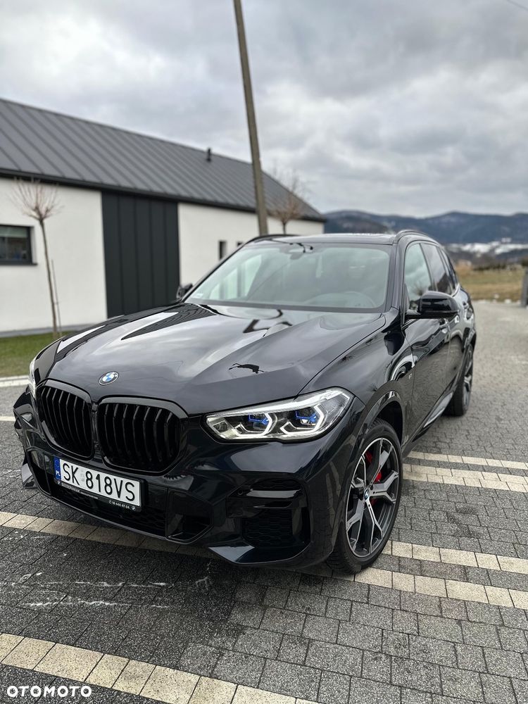 BMW X5 M50i - 1