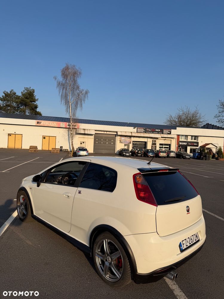 Abarth Grande Punto - 12