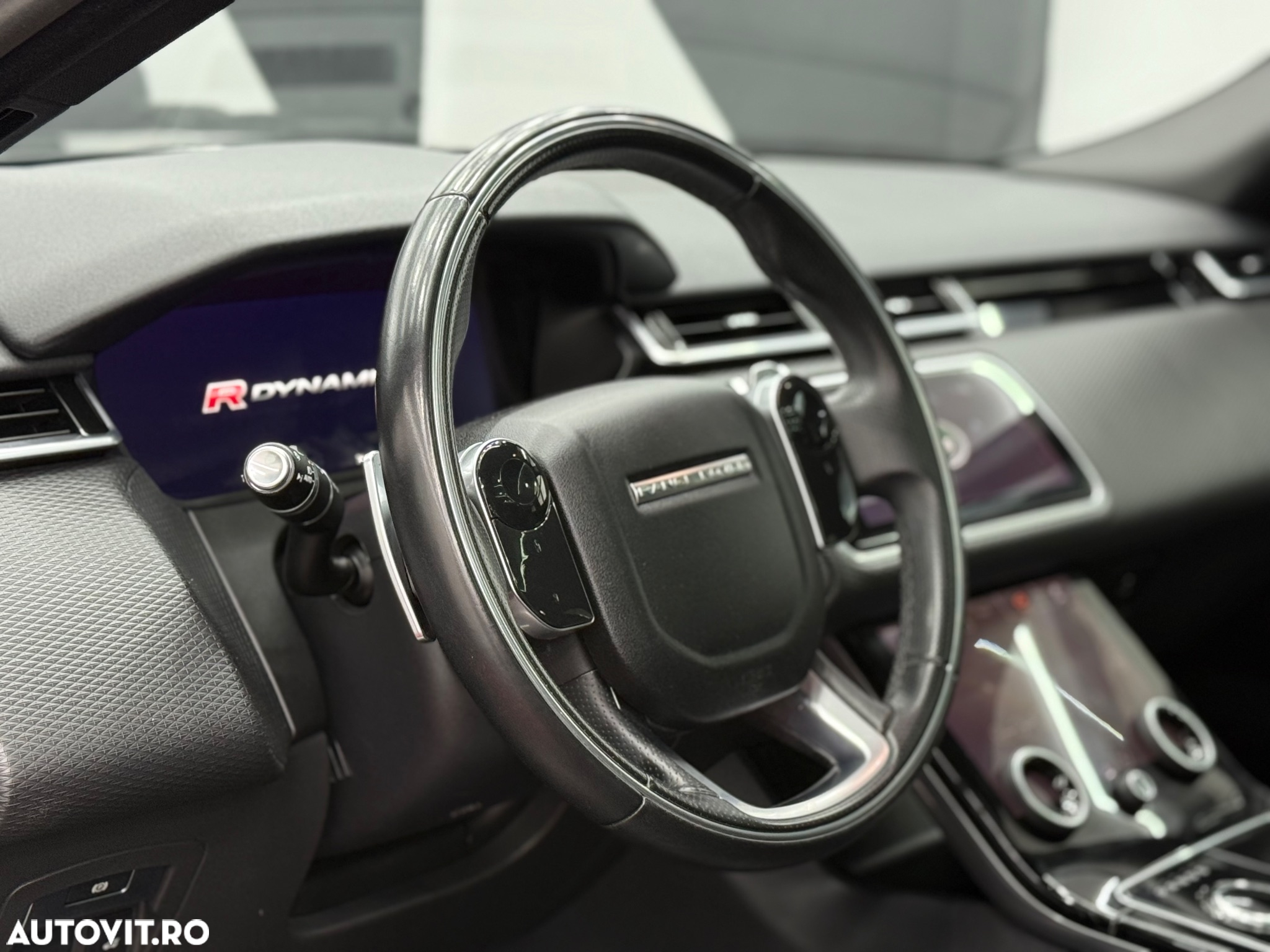 Land Rover Range Rover Velar 2.0 R-Dynamic S - 6