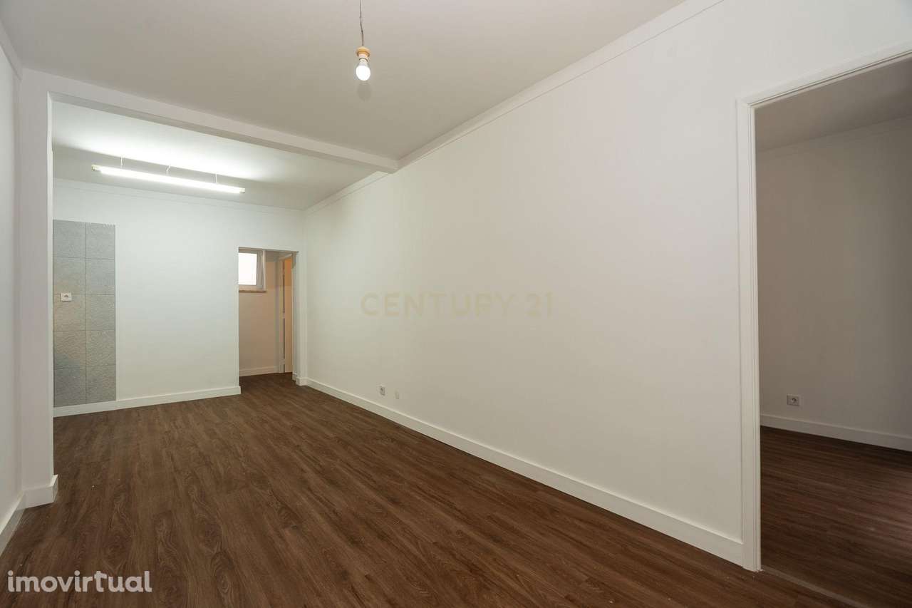 Apartamento T2 com Vista Rio Tejo – Dafundo, Cruz Quebrada - Grande imagem: 4/13