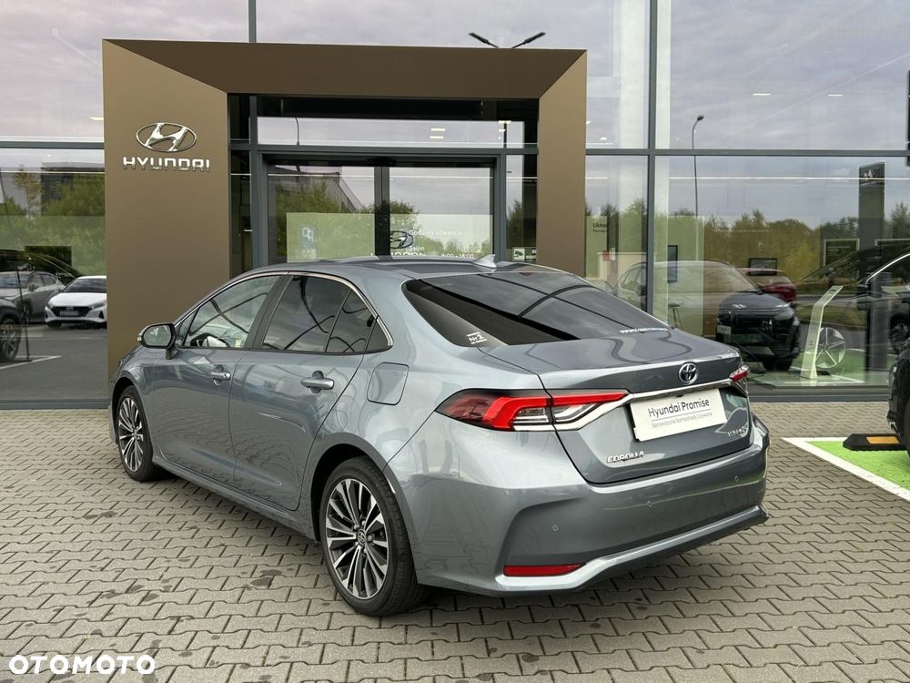 Toyota Corolla - 10