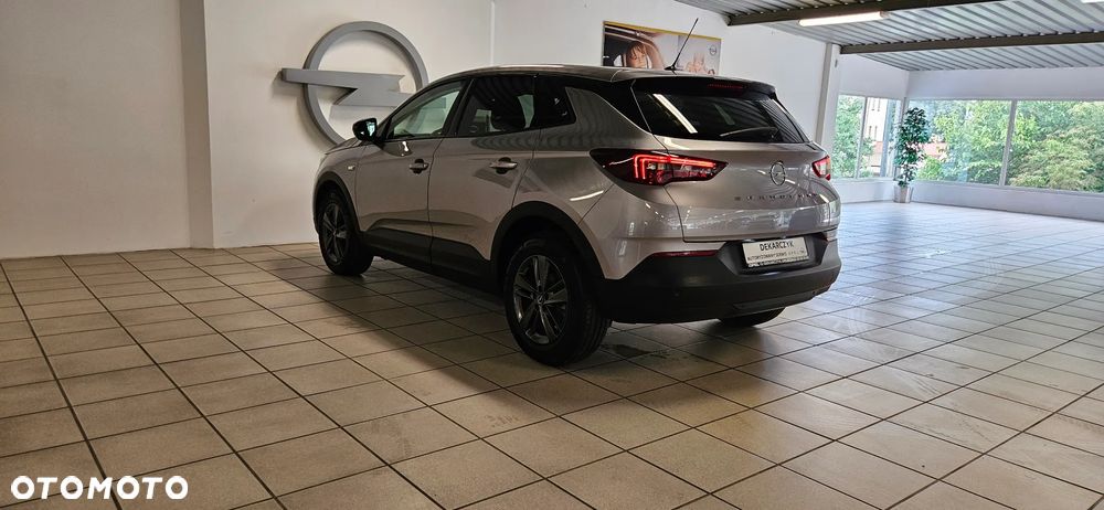 Opel Grandland 1.2 T Business Edition S&S - 6