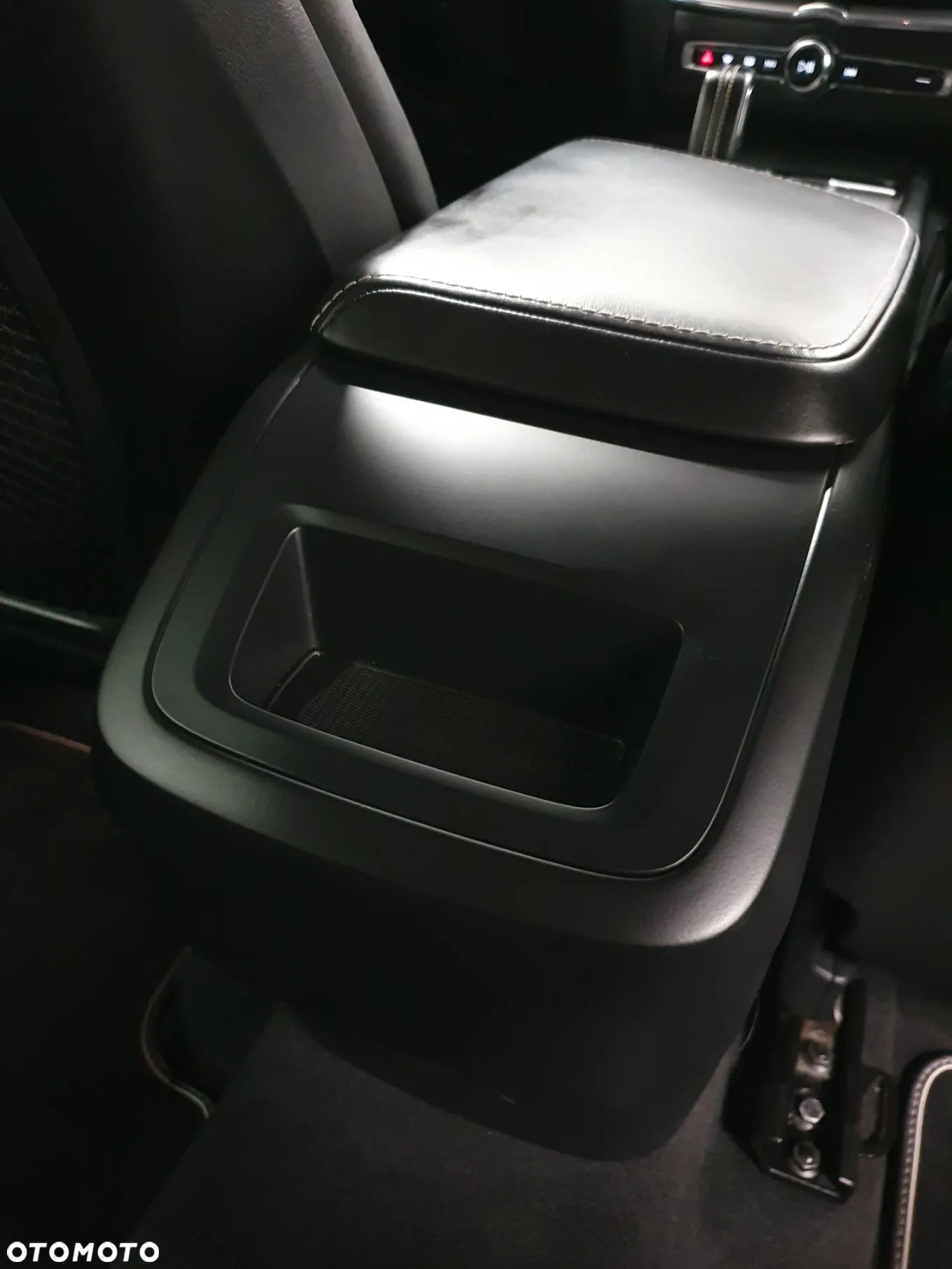 Volvo XC 60 B4 D AWD Geartronic RDesign - 21