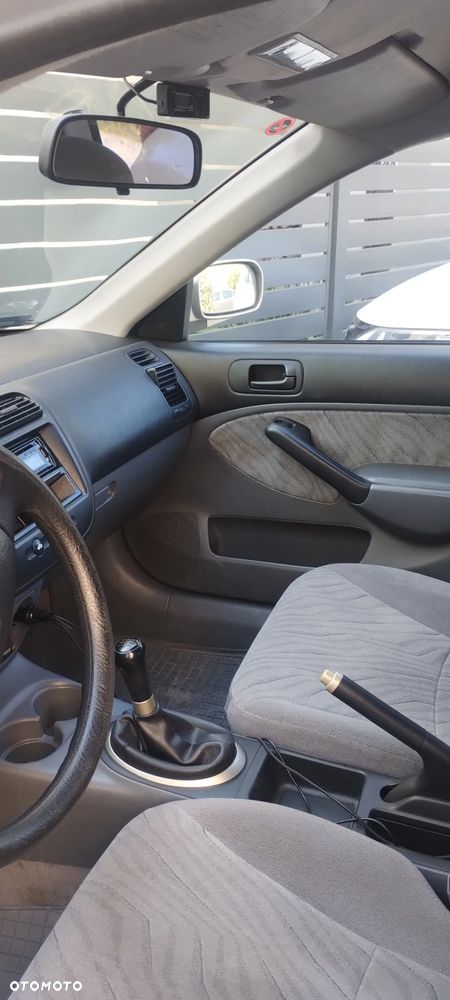 Honda Civic 1.6i LS - 27