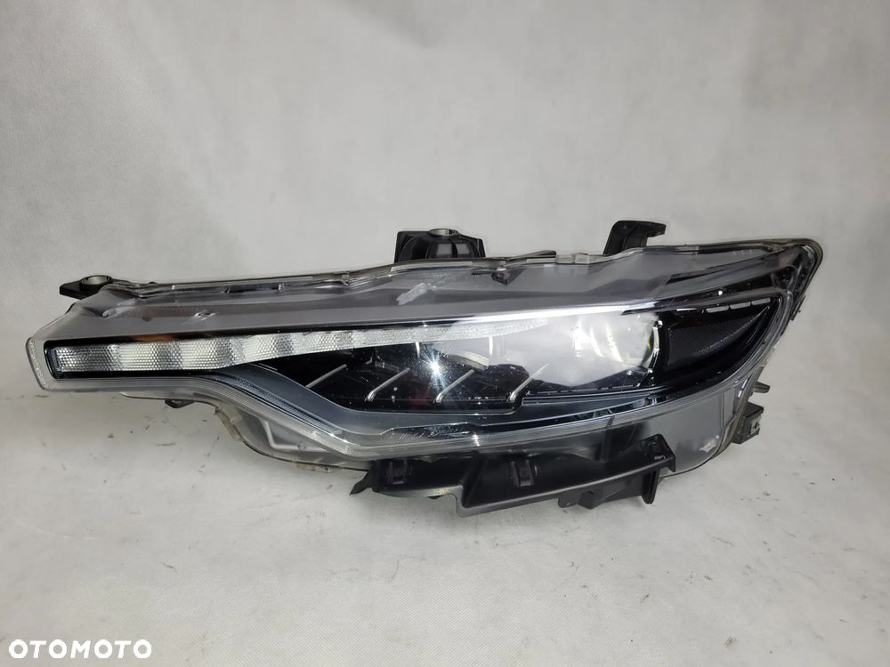 MASERATI LEVANTE  - LAMPA LAMPY PRZEDNIE PRZÓD - 9
