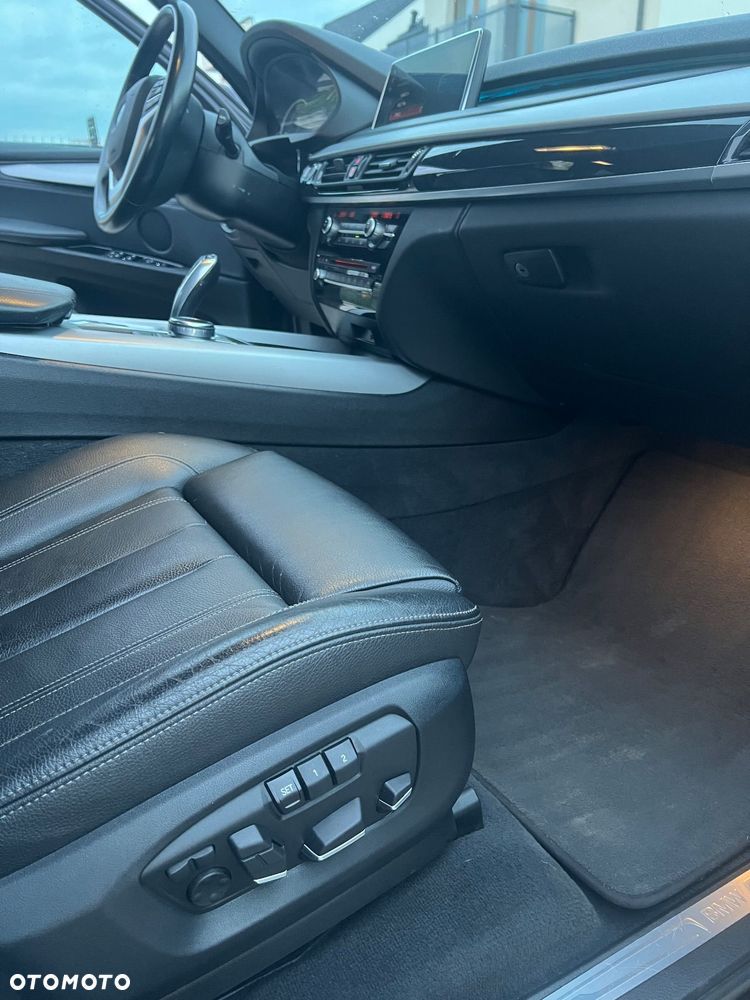 BMW X5 xDrive25d - 11
