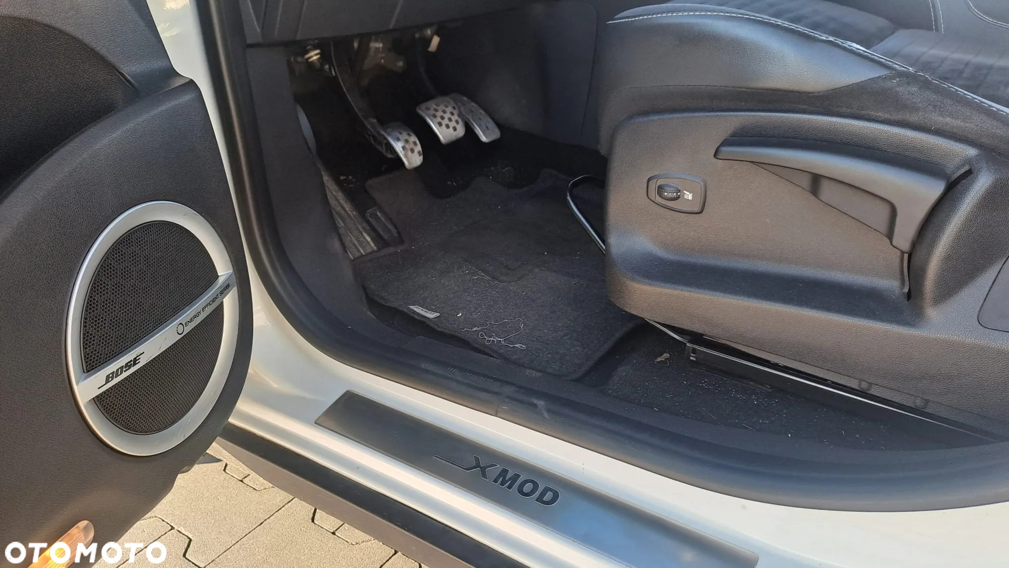 Renault Scenic Xmod 1.6 dCi Energy Bose Edition - 17