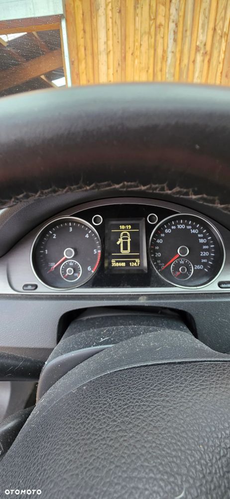 Volkswagen Passat 2.0 TDI DPF Comfortline - 6