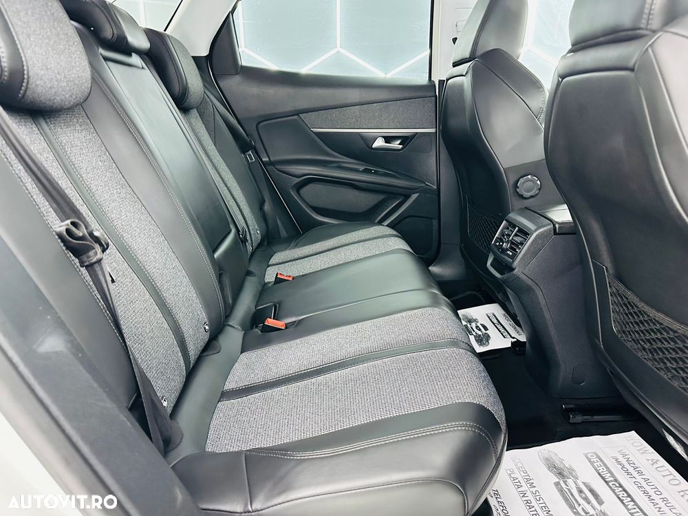 Peugeot 3008 PureTech 130 Stop & Start GPF Allure - 7