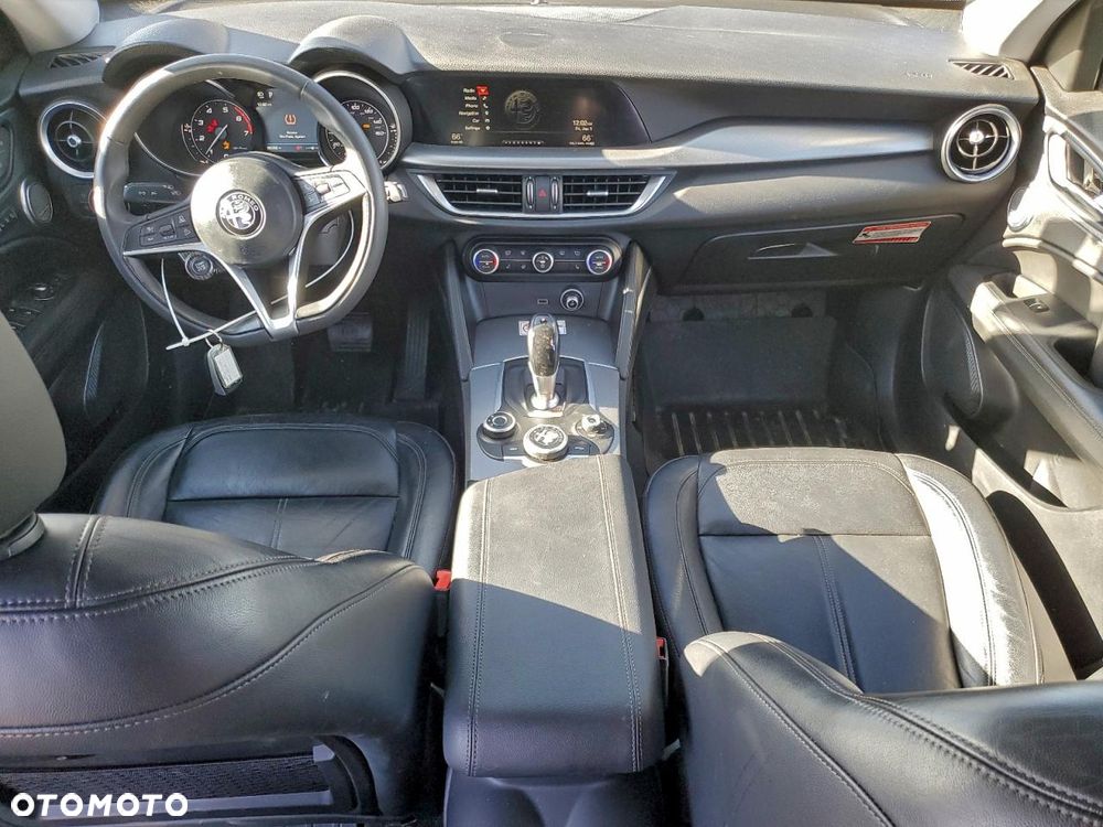 Alfa Romeo Stelvio 2.0 Turbo TI Q4 - 9
