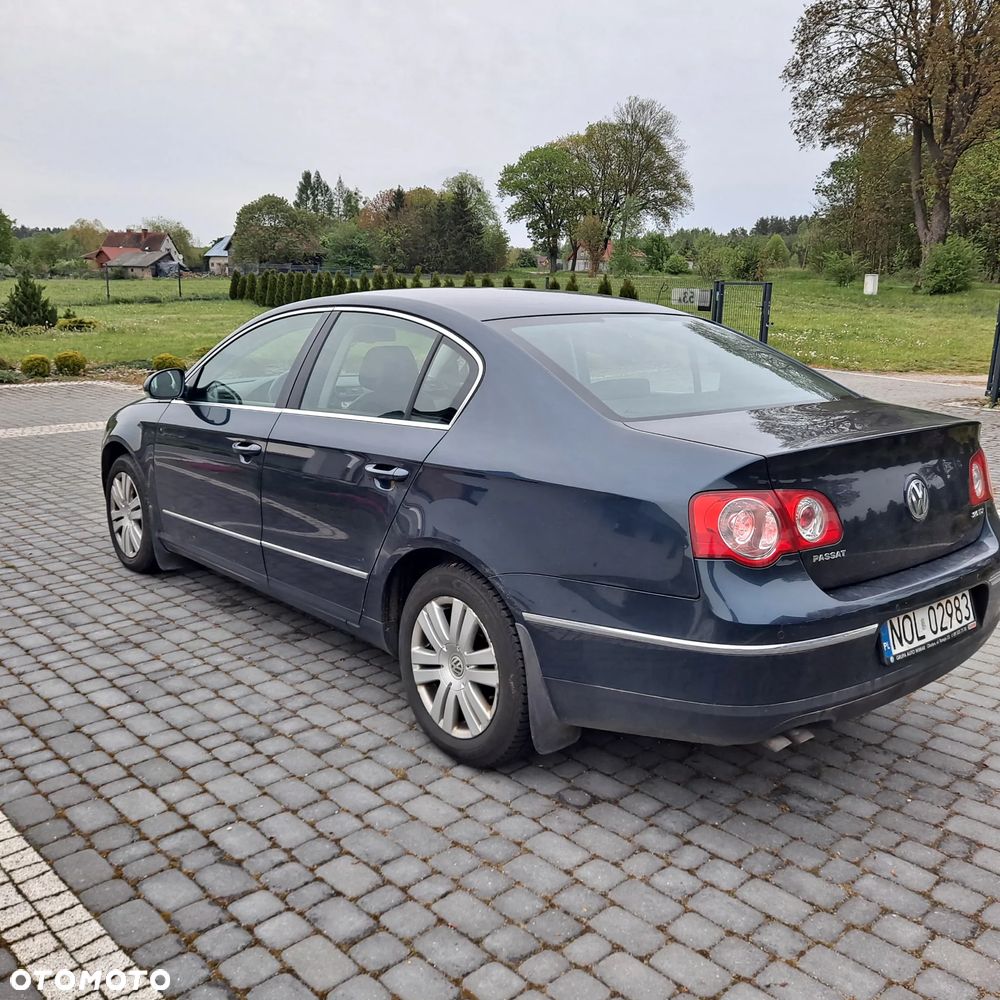 Volkswagen Passat 2.0 TDI Highline - 3