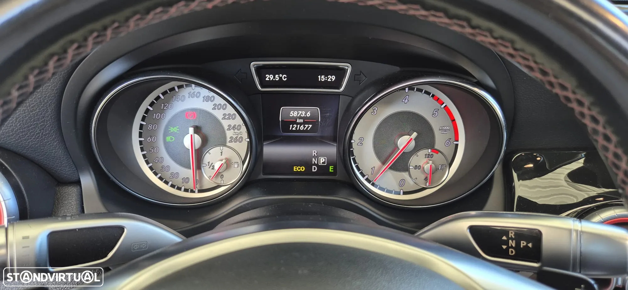 Mercedes-Benz CLA 220 CDI 7G-DCT AMG Line - 17
