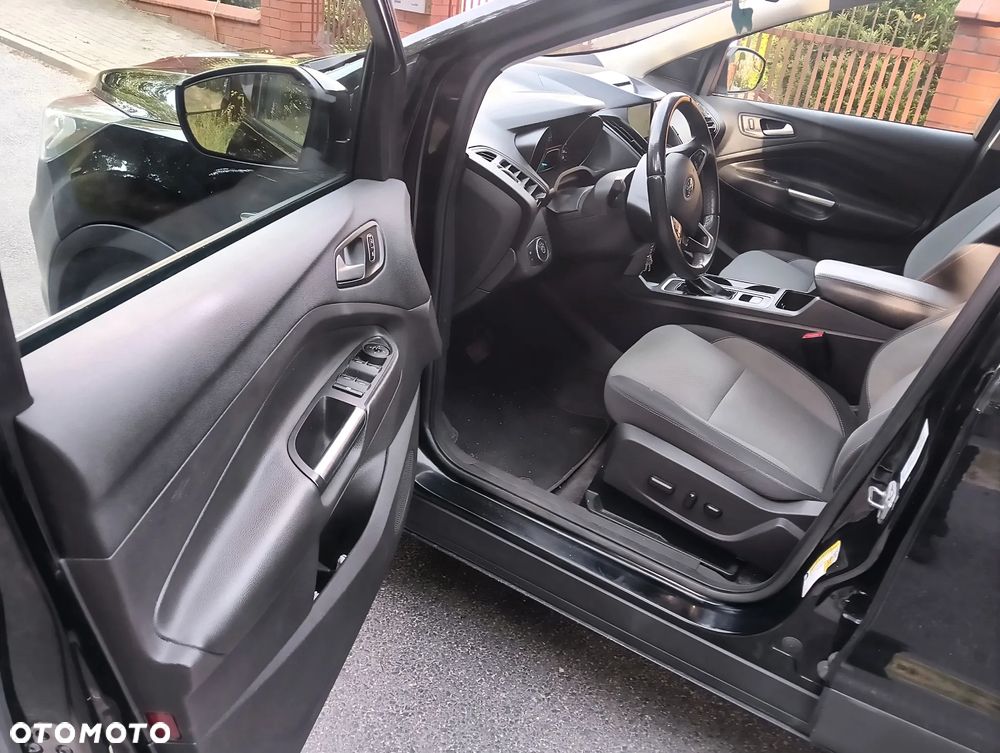 Ford Kuga 1.5 EcoBoost AWD Titanium ASS - 4