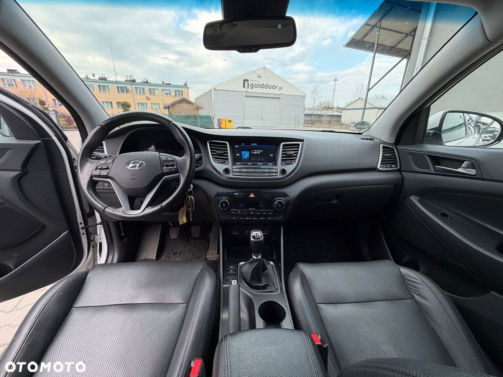 Hyundai Tucson 1.6 GDi 2WD Select - 11