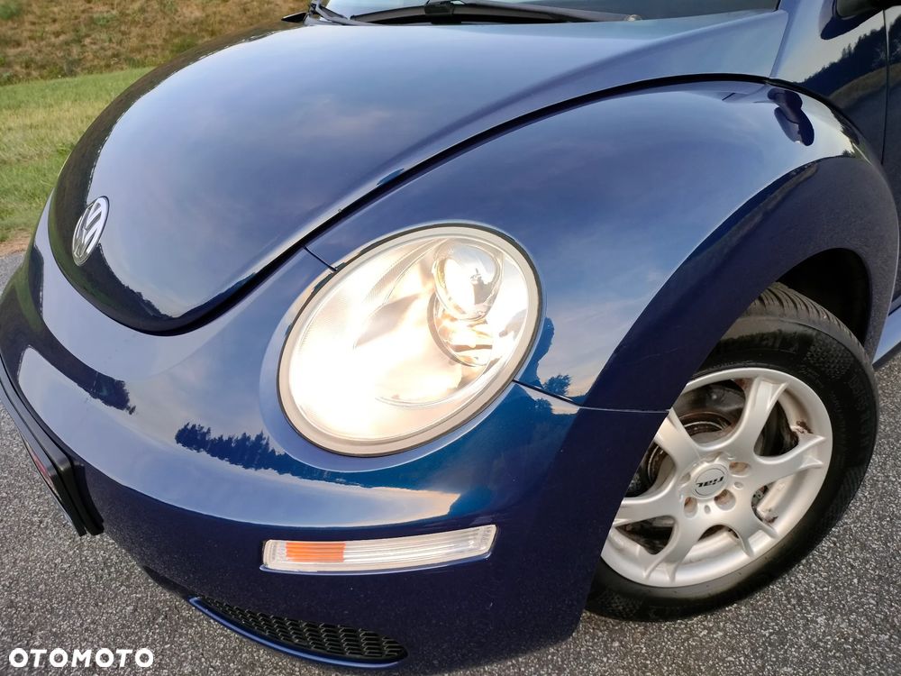 Volkswagen New Beetle - 5