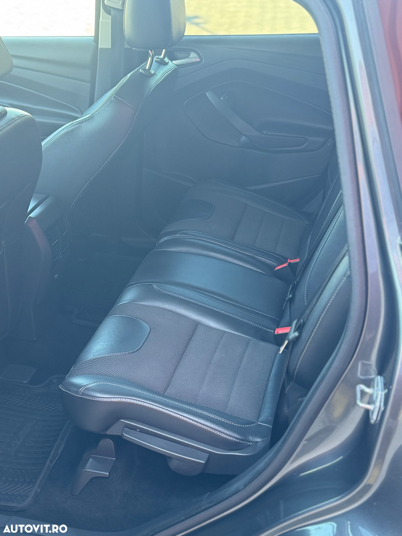Ford Kuga 1.5 EcoBoost 2WD Titanium - 7
