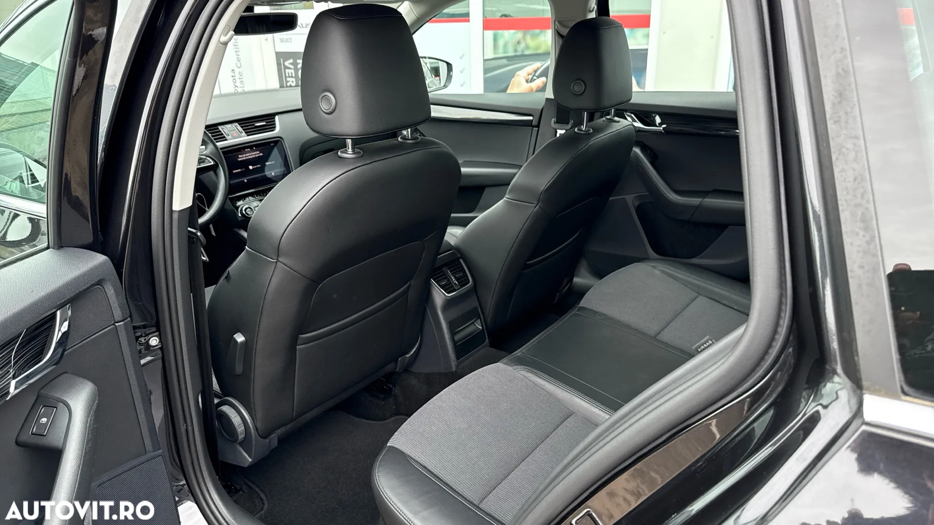 Skoda Octavia Combi Diesel 1.6 TDI Style - 12