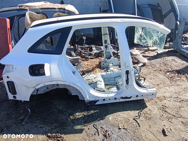 Mercedes 254 ćwiartka tył błotnik prawy dach