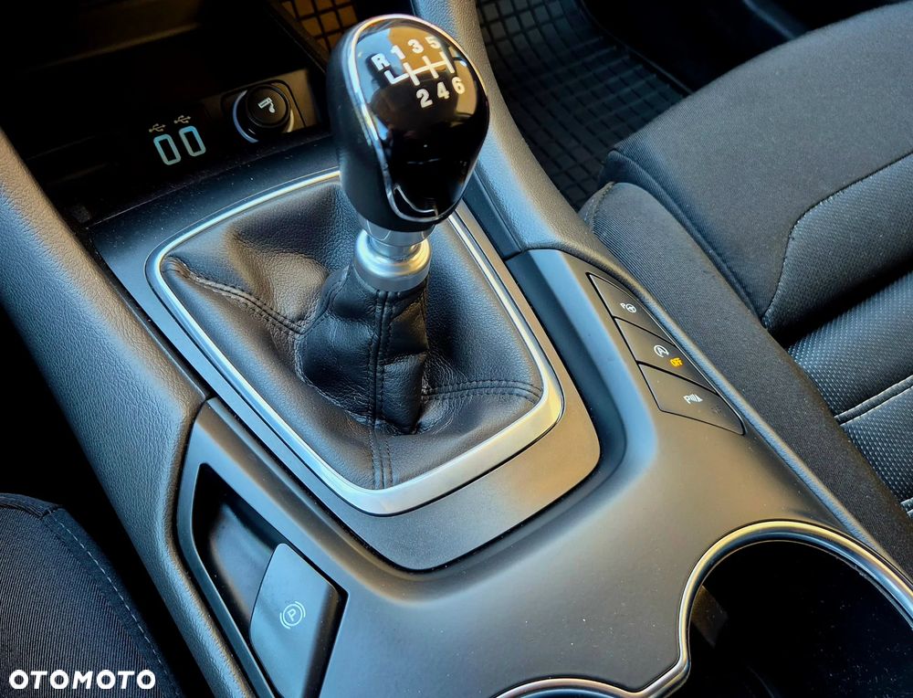 Ford Mondeo 2.0 EcoBlue Titanium - 26